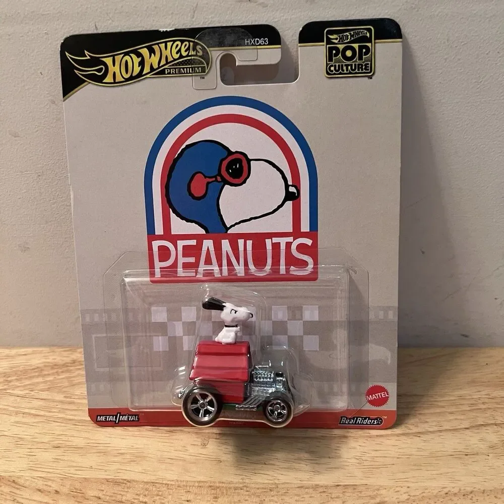 Hot Wheels Premium Snoopy Red Baron Peanuts Pop Culture Car NEW